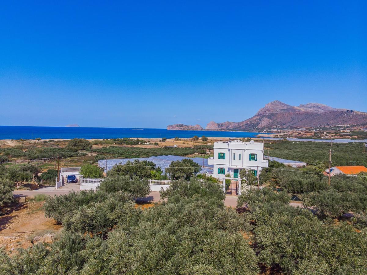 Villa Smaragdi ファラサルナ エクステリア 写真