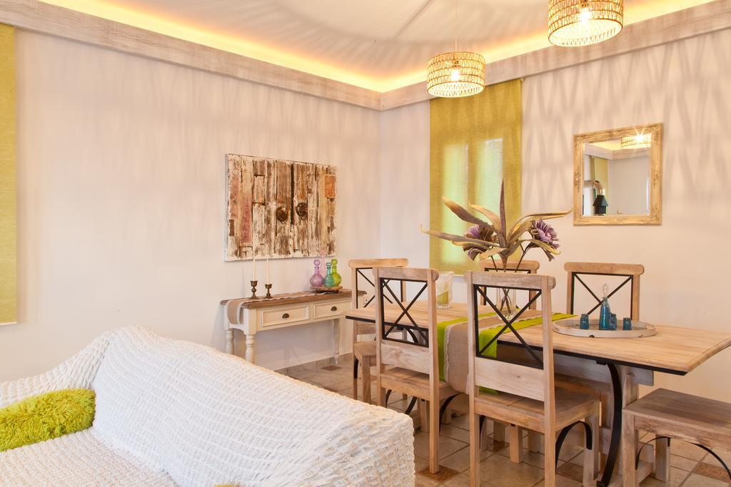 Villa Smaragdi ファラサルナ エクステリア 写真